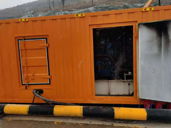 乐亭发电机出租 柴油发电机组电压低报警怎么办？