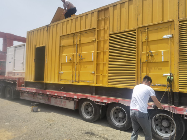 乐亭除了负载情况和发动机维护，还有哪些因素会影响 200kw 柴油发电机的油耗？