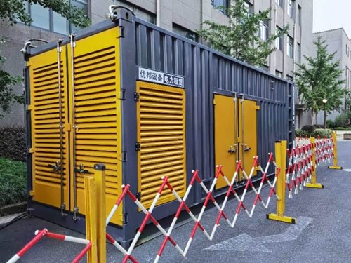 乐亭如何使用转速表检查发动机的转速？