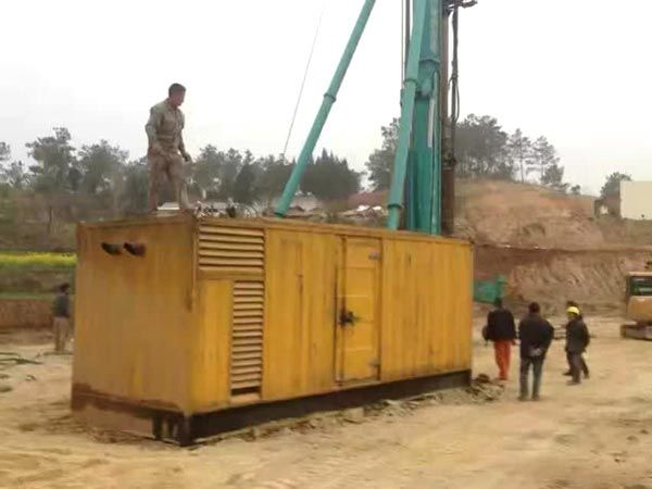 乐亭如何判断水冷式机油散热器密封件是否需要更换？